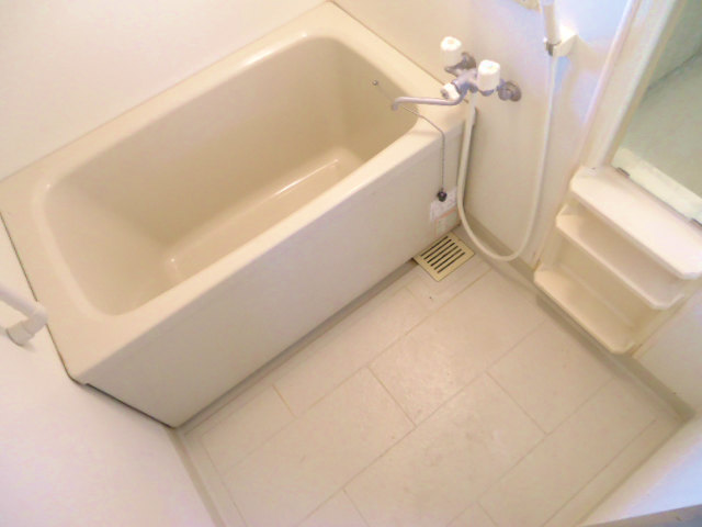 Bath. Do relax comfortably