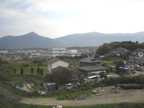 View photos from the dwelling unit. View from the site (November 2013) Shooting