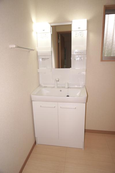 Same specifications photos (Other introspection). (1 Building) same specification