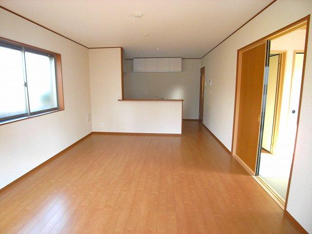 Living. The photograph is a property of the same manufacturer and construction