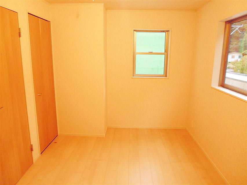 Non-living room. Akarui 2 Kaiyoshitsu