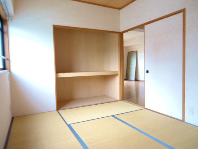 Other room space