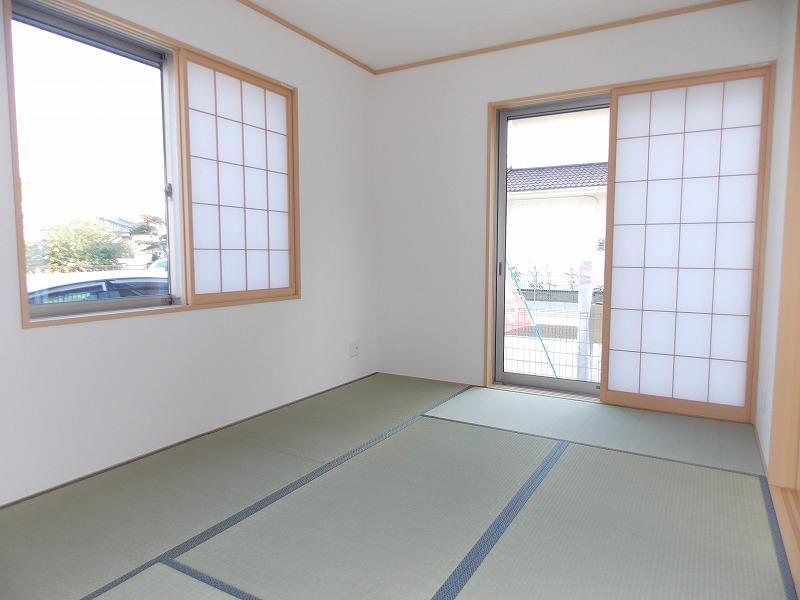 Same specifications photos (Other introspection). Is a Japanese-style room Bright, two-sided lighting, Very spacious feel you'll (^_^) /