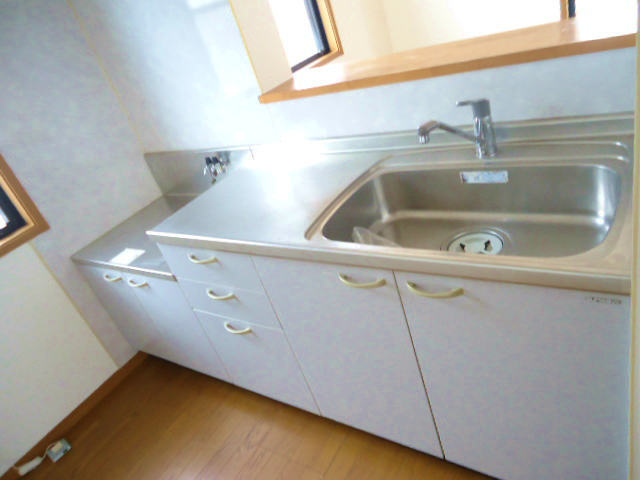 Kitchen. Spacious kitchen