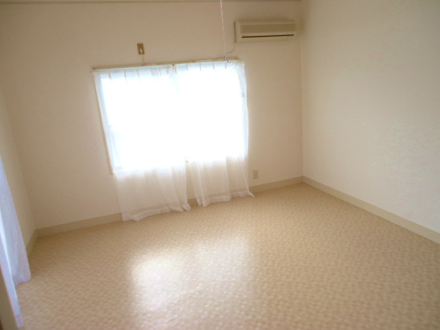 Living and room. Bright Western-style