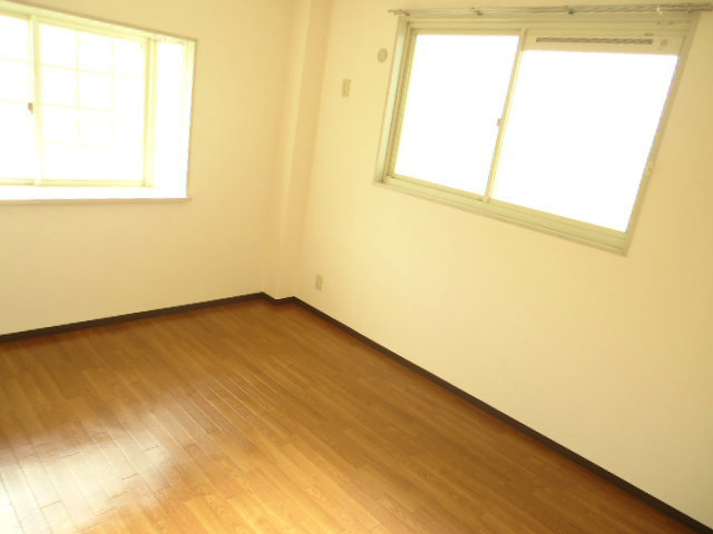 Other room space. Western style room