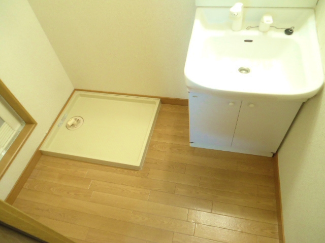 Other room space. It is with a dressing room