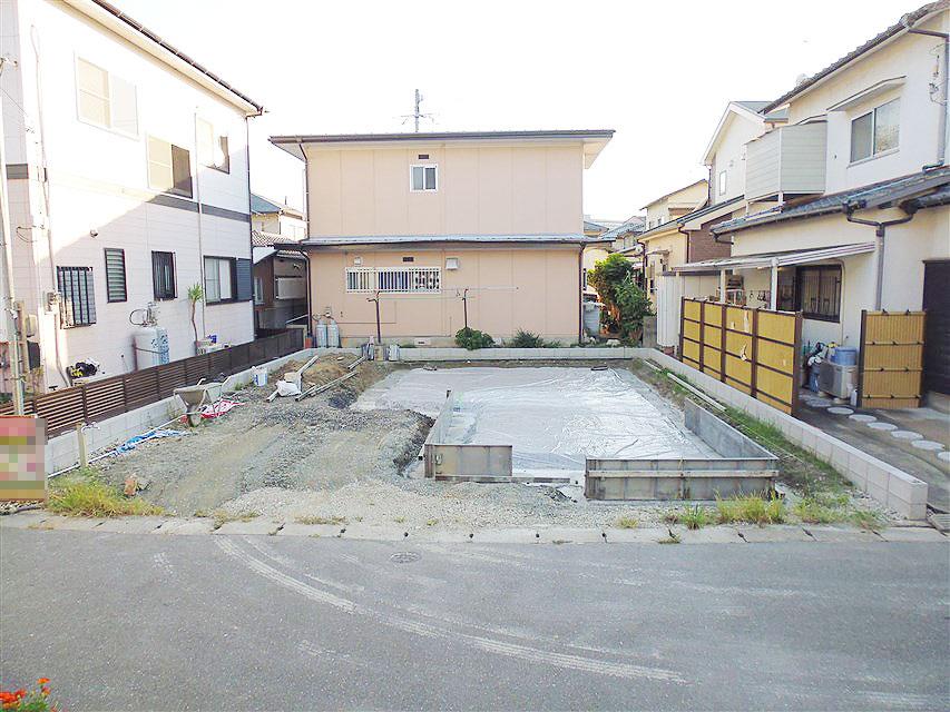 Local appearance photo. Local photo (2013 October 13, 2008)