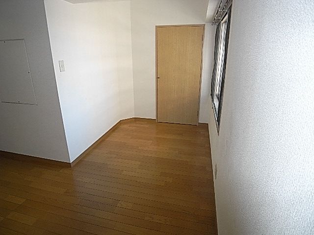 Other room space. Western style room