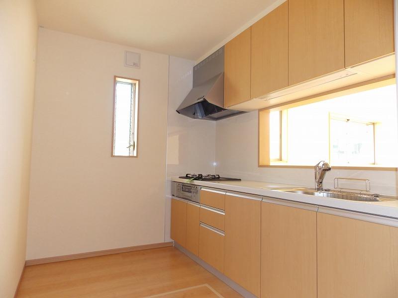 Same specifications photo (kitchen). System kitchen (^_^) /  A height of approximately 85 centimeters, Width is located about 255 centimeters (^_^) / ~ Is a water purifier with faucet standard (^_^) / ~ From the wife's point of view, Living dining overlooking (^_^) /