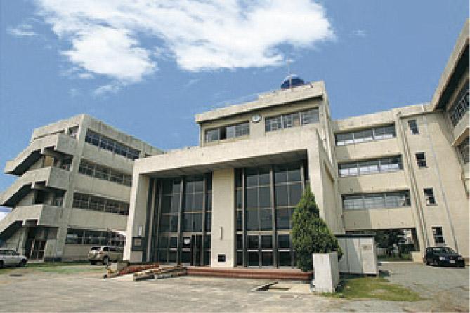 Junior high school. Shingu Municipal Shingu until junior high school 210m