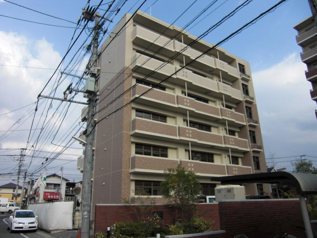 Building appearance. Contact us 0800-601-3976