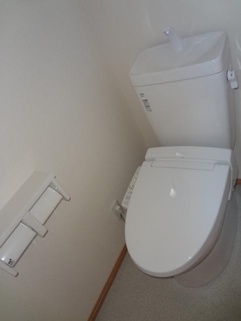 Toilet. There is a toilet on the second floor of course.