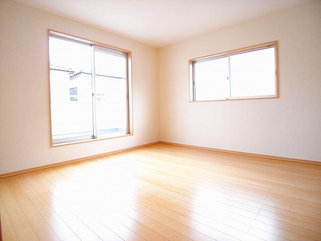 Other introspection. The photograph is a property of the same manufacturer and construction