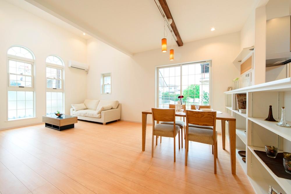 Building plan example (introspection photo). Our construction cases. Concept House of Southern Europe of the hill. Floor heating rooms in the spacious LDK. The whole room will warm up from the feet.