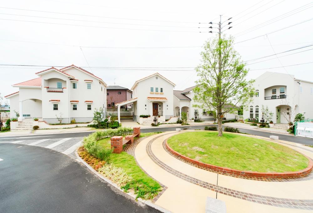 Sale already cityscape photo. To the streets with a sense of unity by Joinus Shingu Southern Europe of the hill building agreement. Shortly after the birth is the beautiful city of Southern Europe.