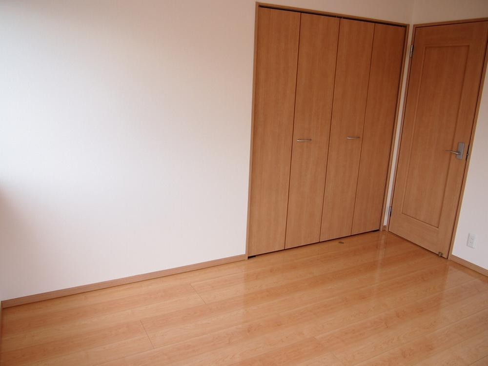 Non-living room. Indoor (11 May 2013) Shooting