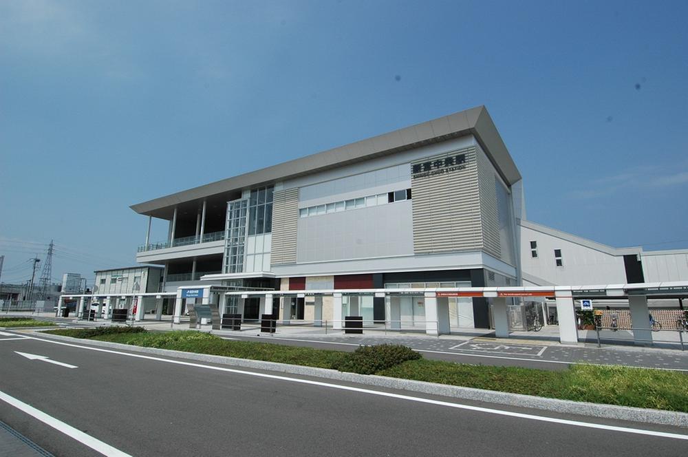 station. JR Shingu 1050m to the central station