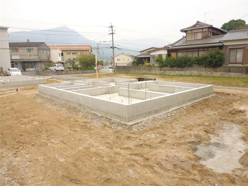 Local appearance photo. Local photo (2013 November 2, 2008)