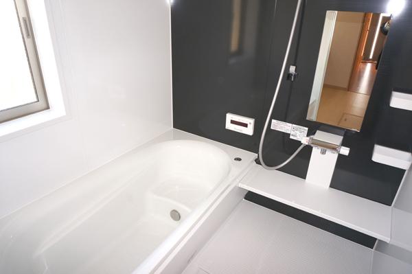 Same specifications photo (bathroom). (Building 2) same specification