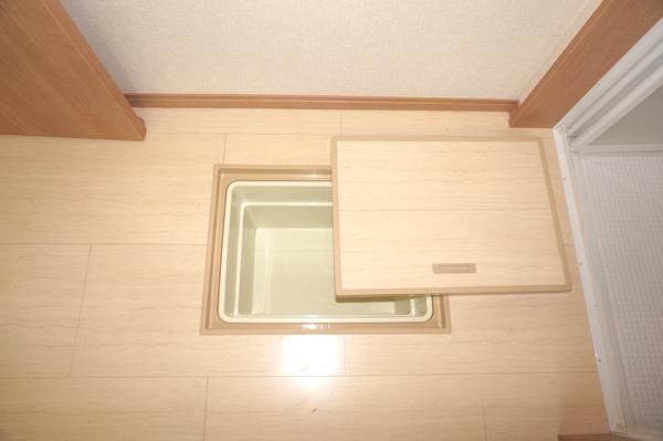 Same specifications photos (Other introspection). (Building 2) same specification