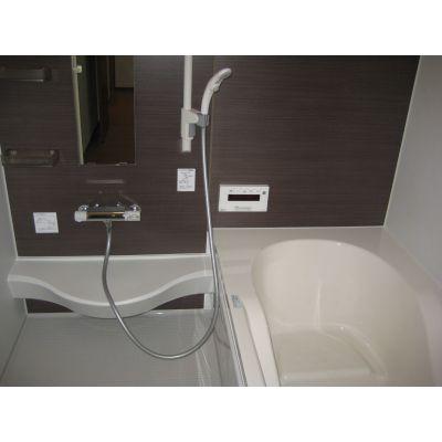 Bathroom. Loose please 1 pyeong type of bathroom!