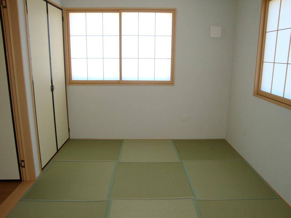 Same specifications photos (Other introspection)