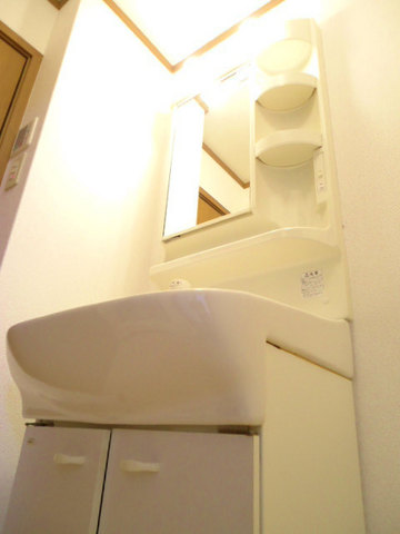 Other room space. It comes with shampoo dresser