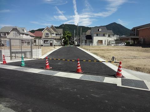 Local photos, including front road. Local (September 2013) Shooting