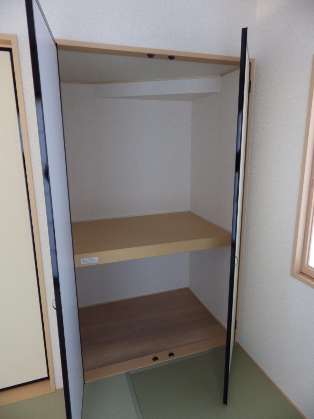 Receipt. All room storage space available