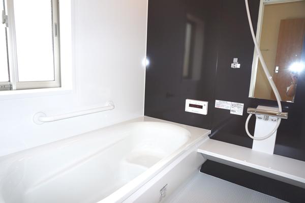 Same specifications photo (bathroom). (1 Building) same specification