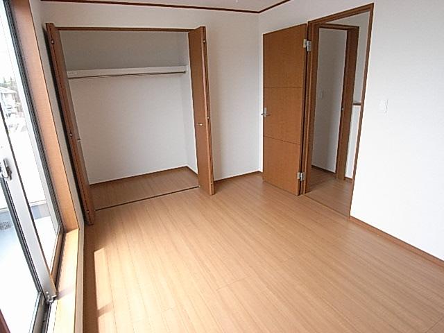 Non-living room. The photograph is a property of the same manufacturer and construction