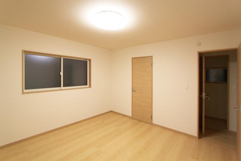 Same specifications photos (Other introspection)