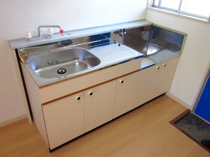 Kitchen. Now kitchen new! ! 