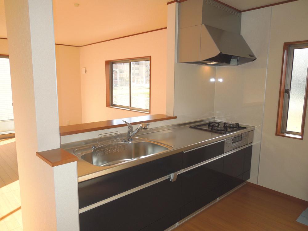 Same specifications photo (kitchen)