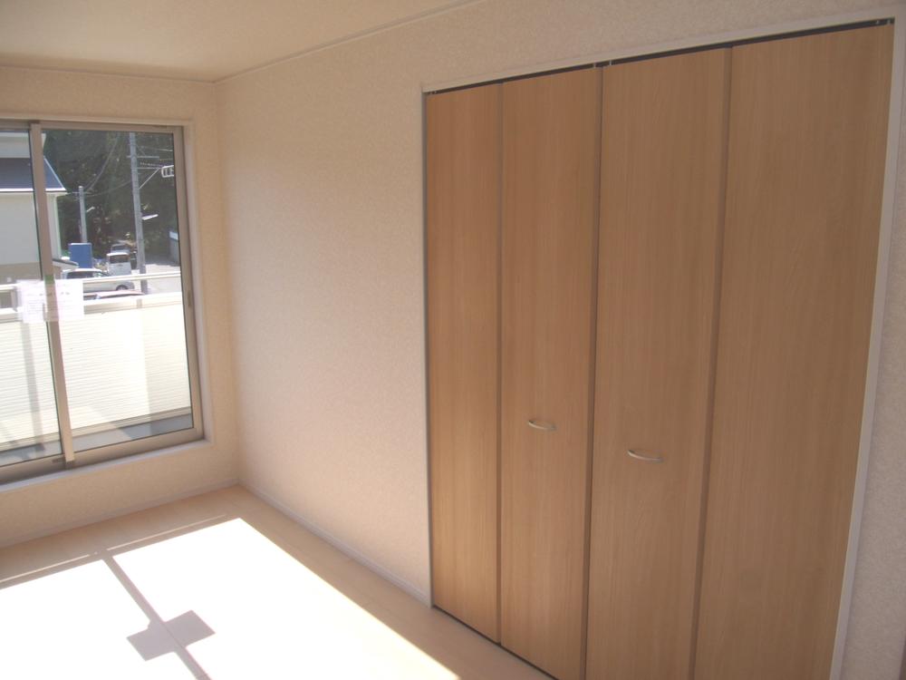 Same specifications photos (Other introspection)