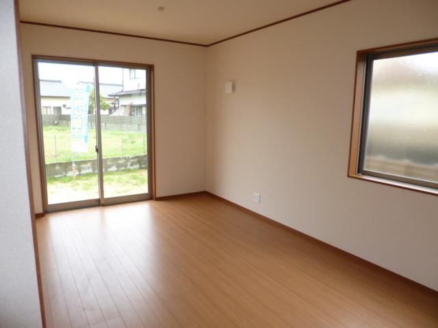 Same specifications photos (living). Example of construction ☆