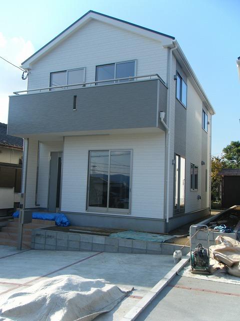 Same specifications photos (appearance). 1 Building