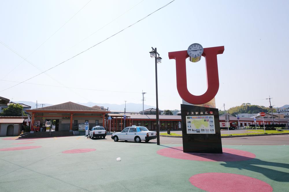 station. 860m until JR Kashii Line "Umi" station