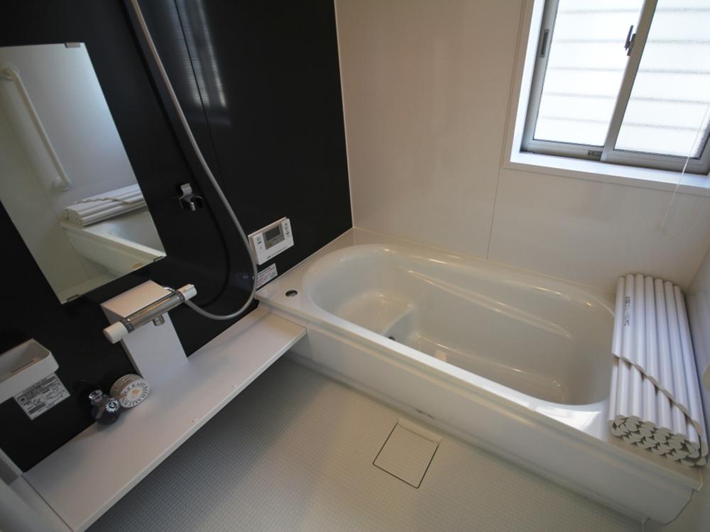 Bathroom. Indoor (10 May 2013) shooting No. 19 place