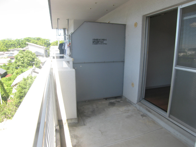 Balcony. Also grinded Ease futon in a wide balcony ☆ 