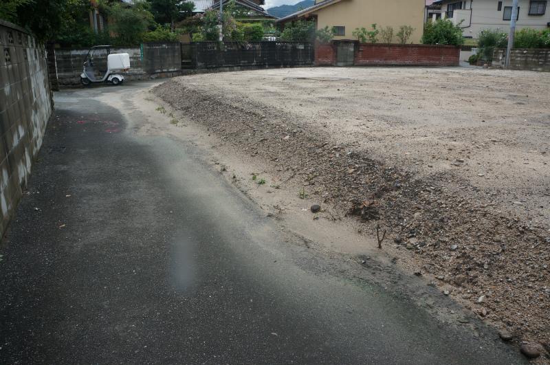 Local photos, including front road. Local (September 2013) Shooting Shooting from the north toward the south ※ Construction work in