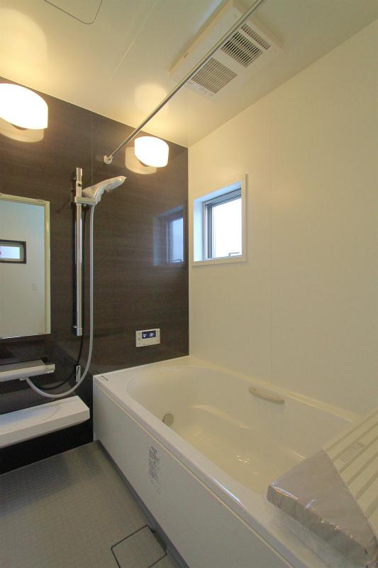 Bathroom. 2013 September 2 shooting.