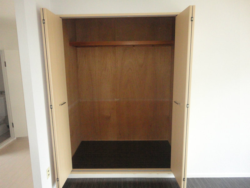 Receipt. Compartment