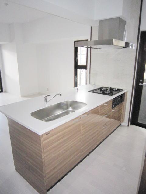 Kitchen. 3 with neck grill system Kitchen