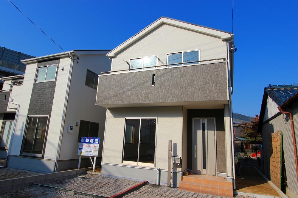 Local appearance photo. Always you can preview