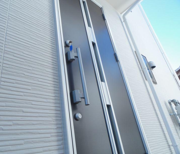 Entrance. ☆ Image is a photograph at the time of completion ☆