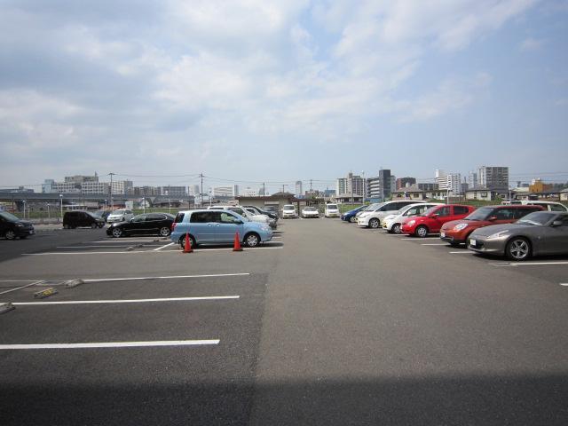 Parking lot