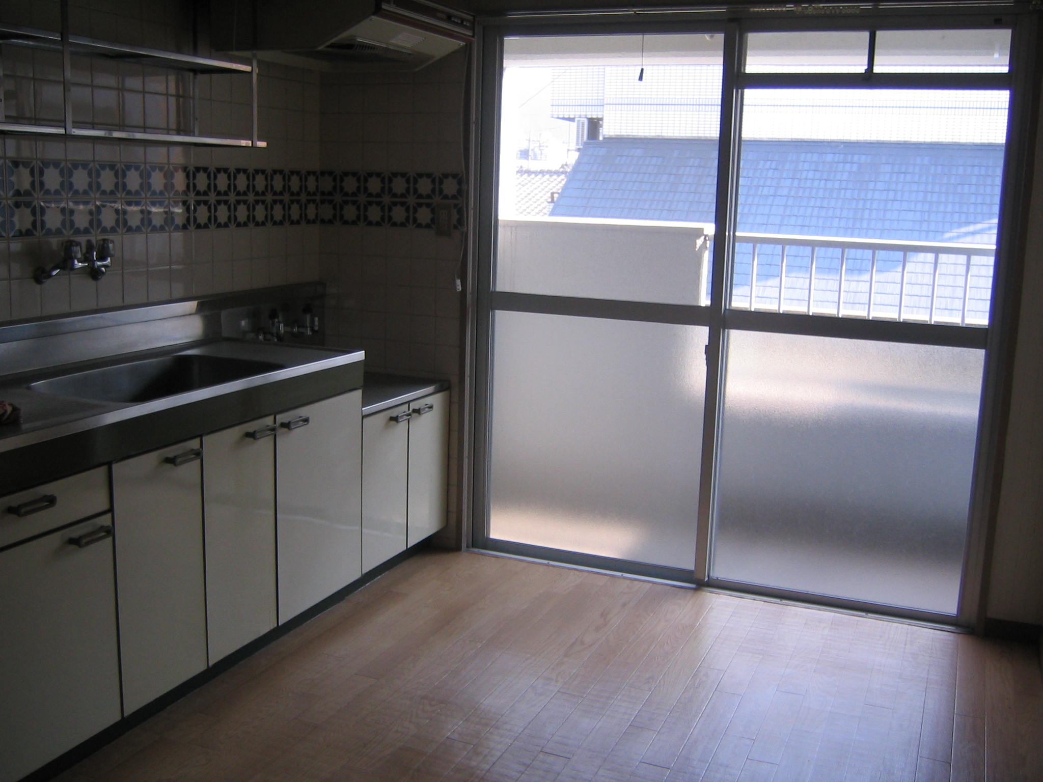 Kitchen. Siemens in south balcony