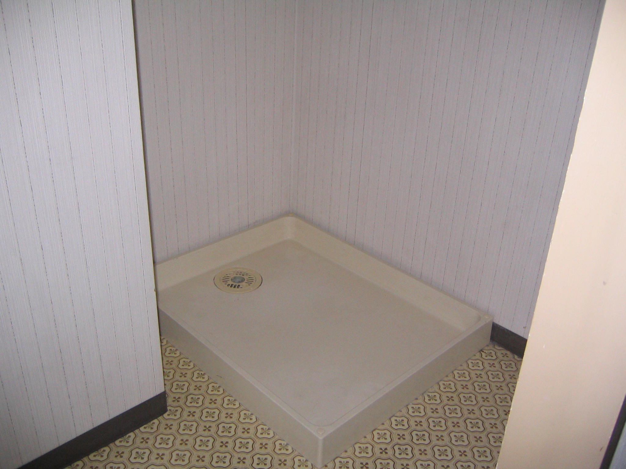 Other Equipment. Independent laundry room